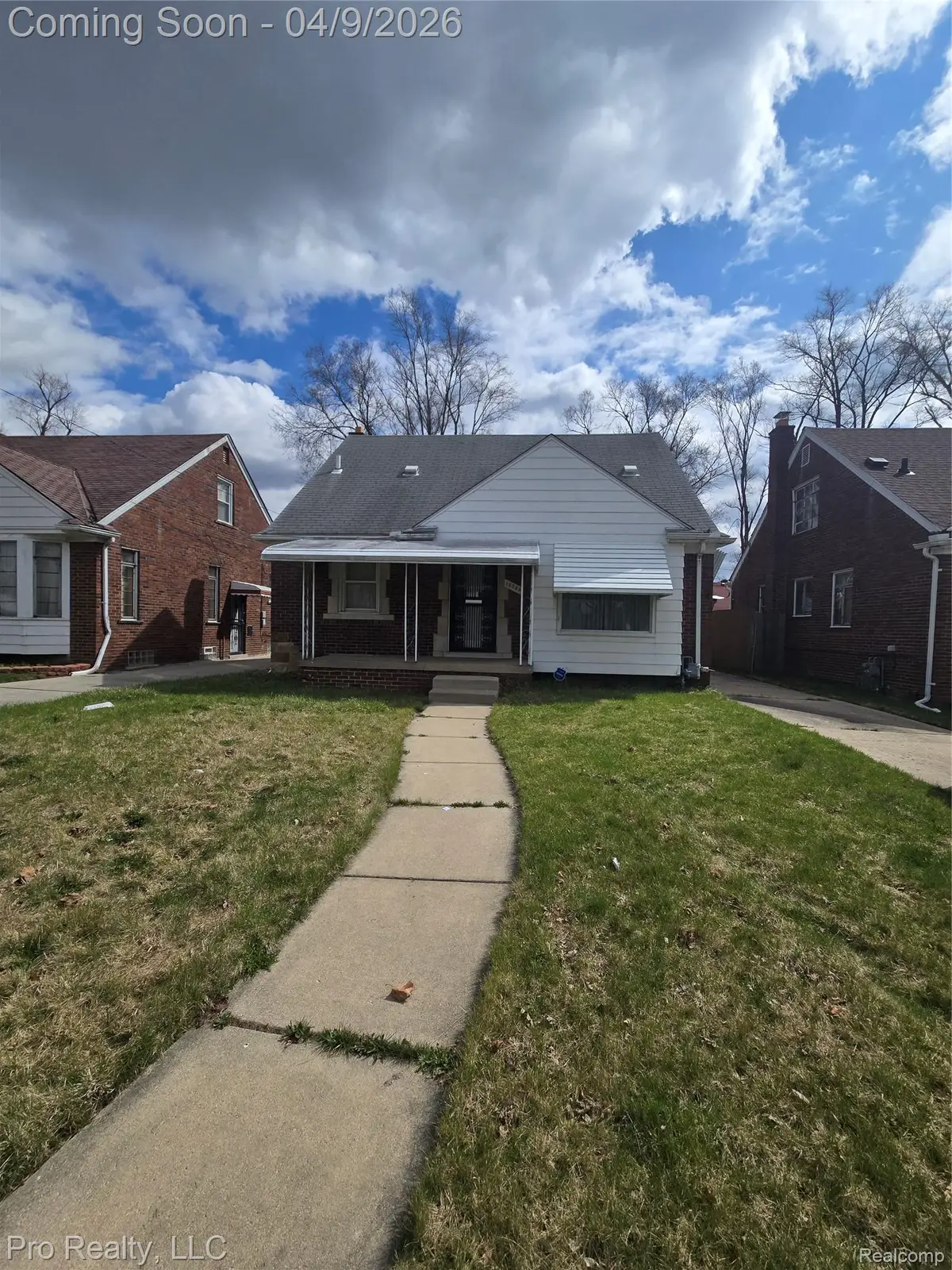 18288 Glastonbury Road, Detroit, MI 48219 - #1