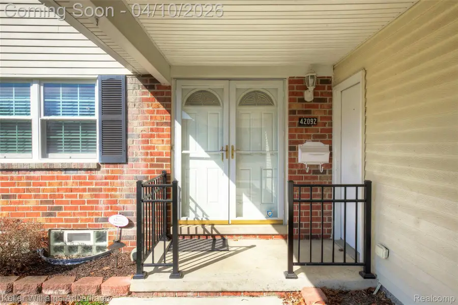 42092 Queen Anne Court, Northville, MI 48167 - #2