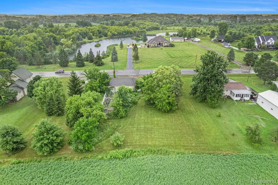 10122 E Newburg Road, Durand, MI 48429 - #3