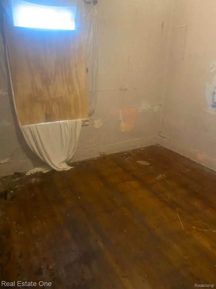 7545 Holmes Street, Detroit, MI 48210 - #2