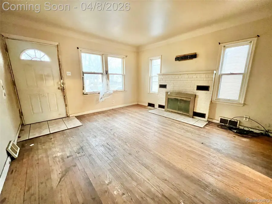 3168 Berkshire Avenue, Warren, MI 48091 - #2