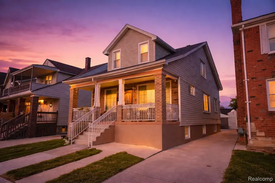 7724 Maple Street, Dearborn, MI 48126 - #2