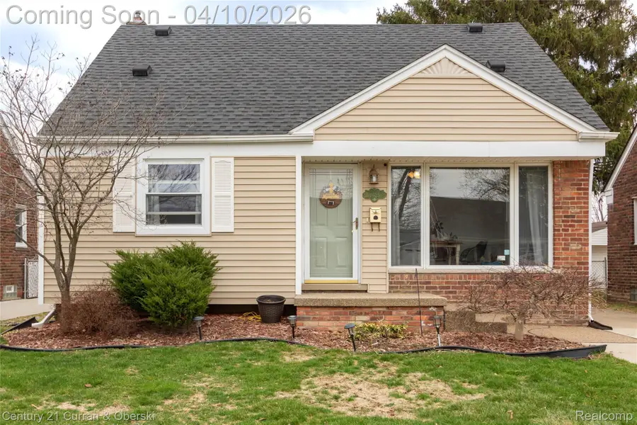 9625 Ruth Avenue, Allen Park, MI 48101 - #2