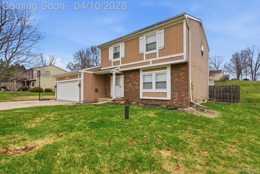 6470 Cheshire Drive, Dimondale, MI 48821 - #2