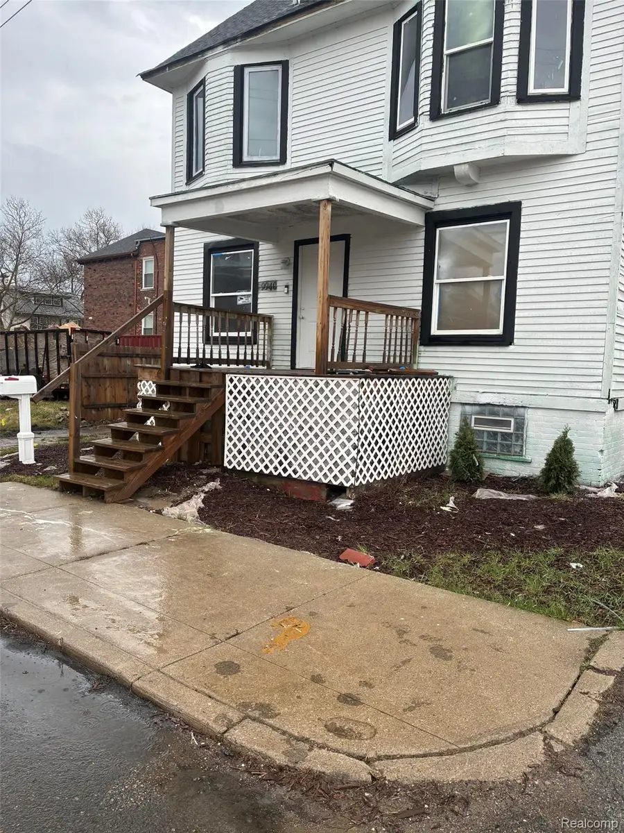 9940 Charlevoix Street, Detroit, MI 48214 - #3
