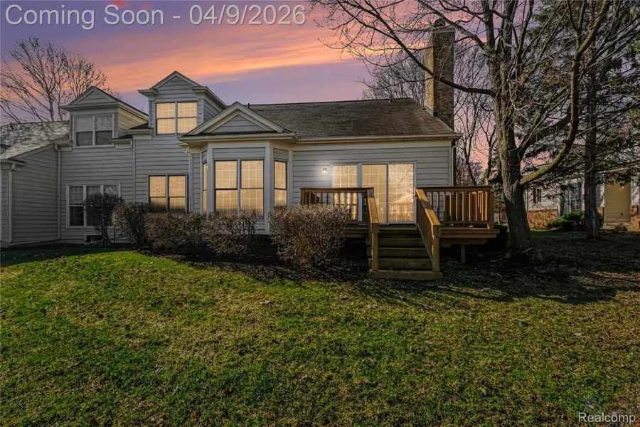 39700 Muirfield Lane, Northville, MI 48168 - #2