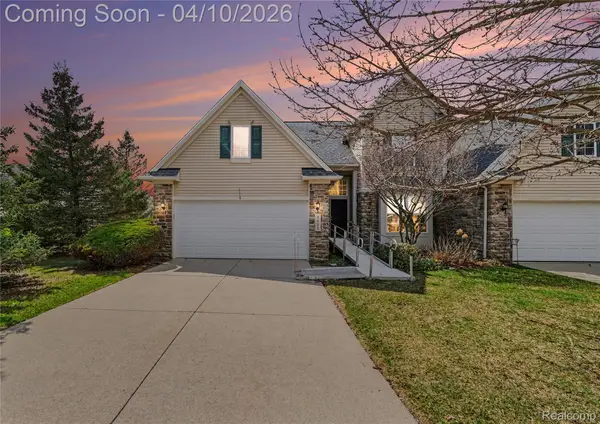 1601 Mallard Pond Drive, Howell, MI 48855