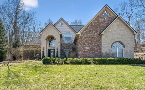 8473 Deerwood Road, Clarkston, MI 48348