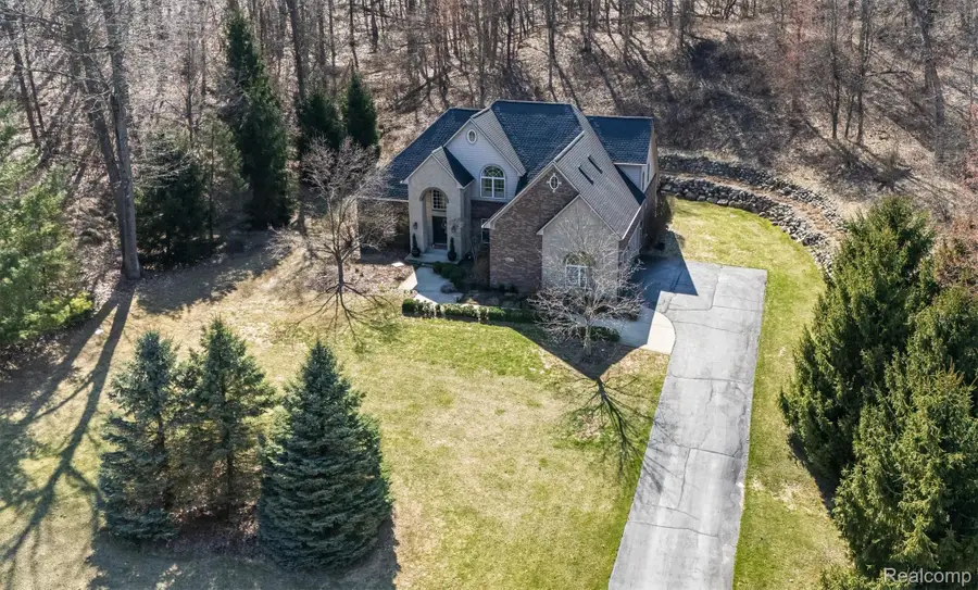 8473 Deerwood Road, Clarkston, MI 48348 - #3