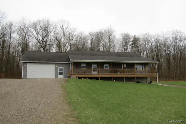 2800 Meadowdale Road, Metamora, MI 48455
