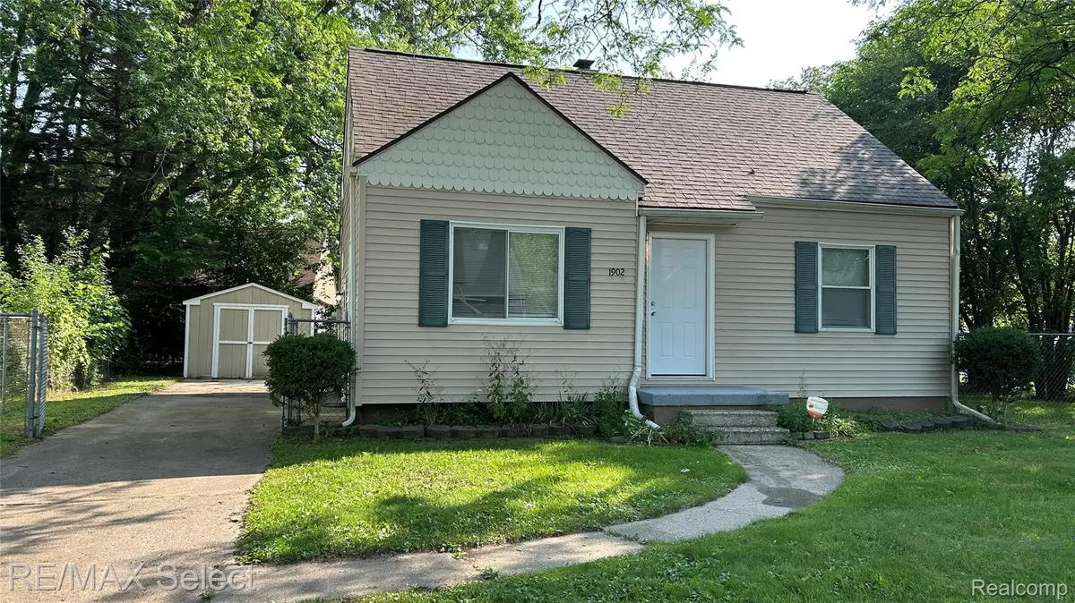 1902 Crestbrook Lane, Flint, MI 48507 - #1