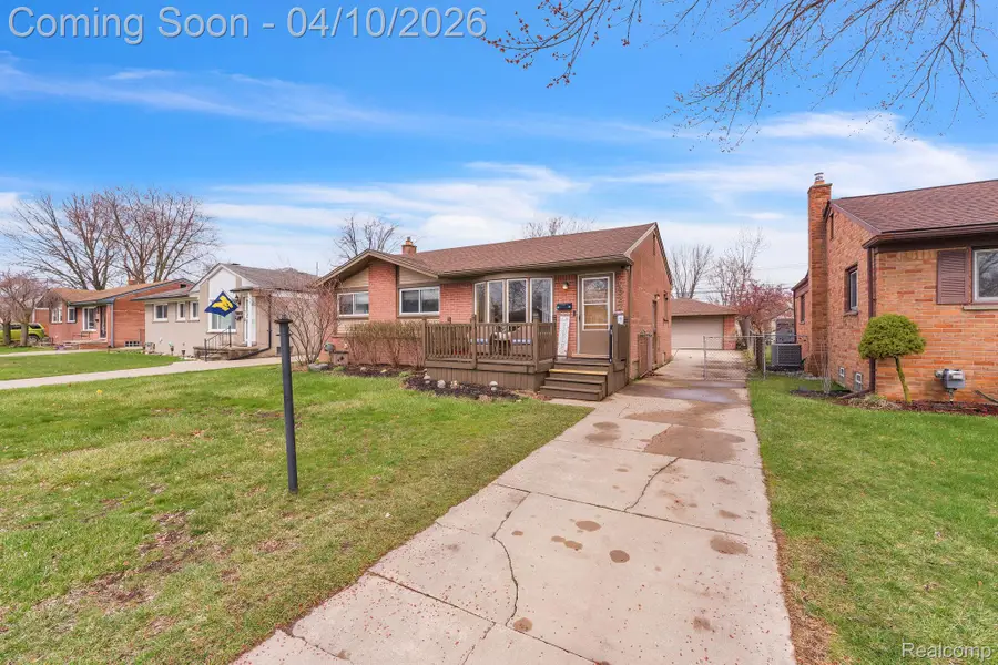 32700 Grandview Avenue, Westland, MI 48186 - #2