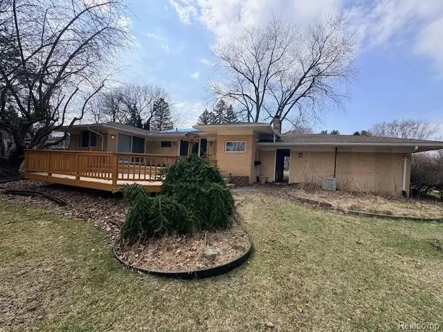 421 Nesbit Lane, Rochester Hills, MI 48309 - #2