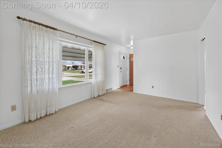 6623 N Silvery Lane, Dearborn Heights, MI 48127 - #3