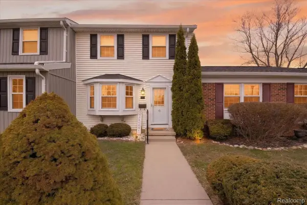 19555 Dartmouth Place, Northville, MI 48167