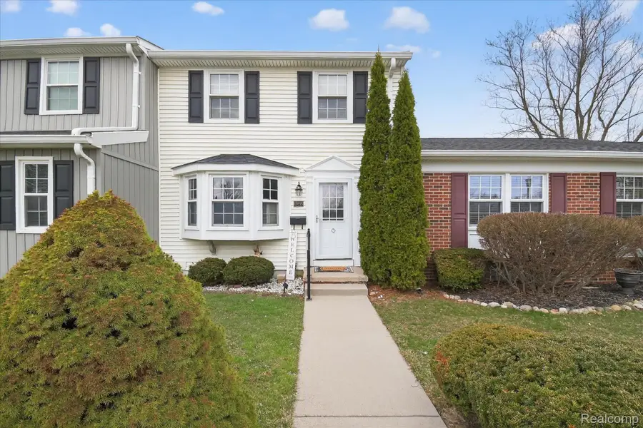 19555 Dartmouth Place, Northville, MI 48167 - #3