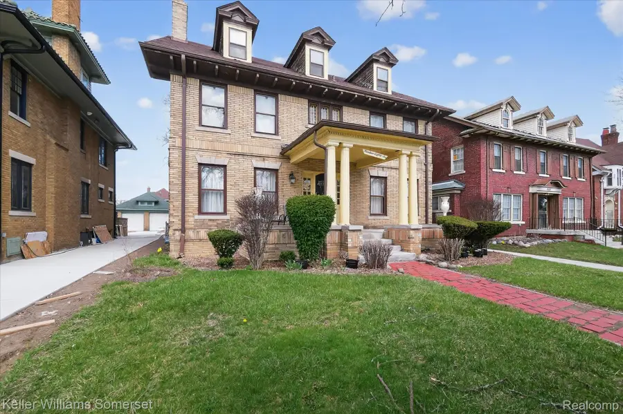 1986 W Boston Boulevard, Detroit, MI 48206 - #2