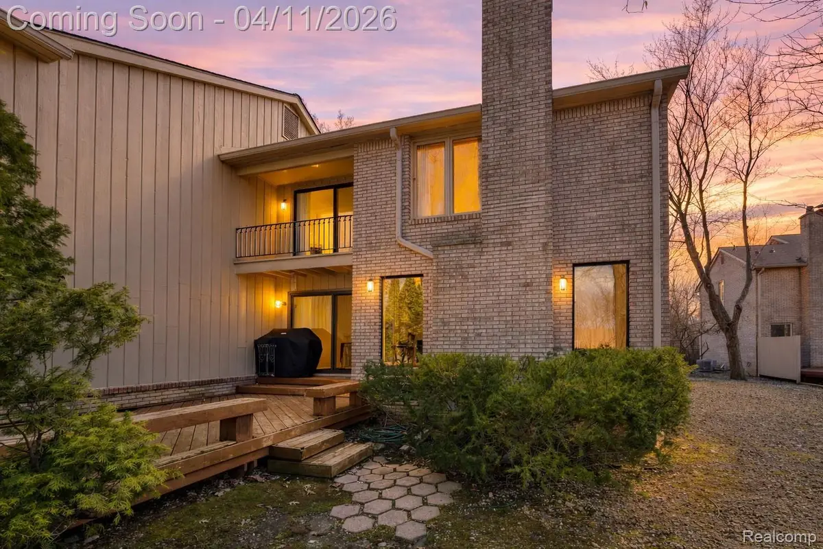 1157 Hillpointe Circle, Bloomfield, MI 48304 - #1