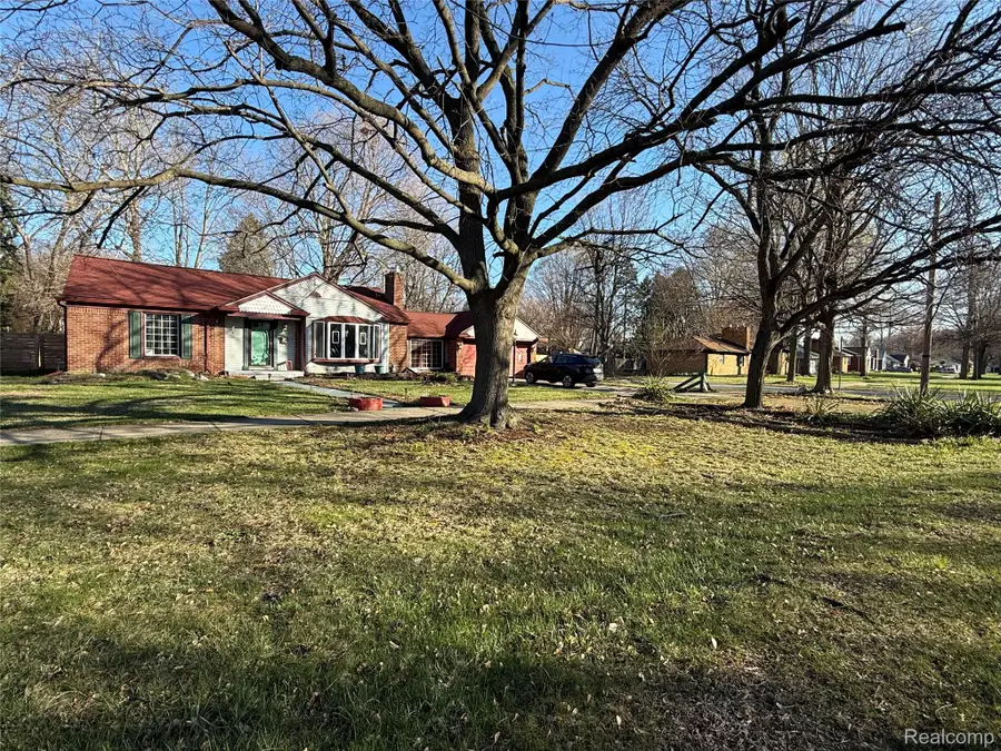 25310 Lyndon, Redford, MI 48239 - #2