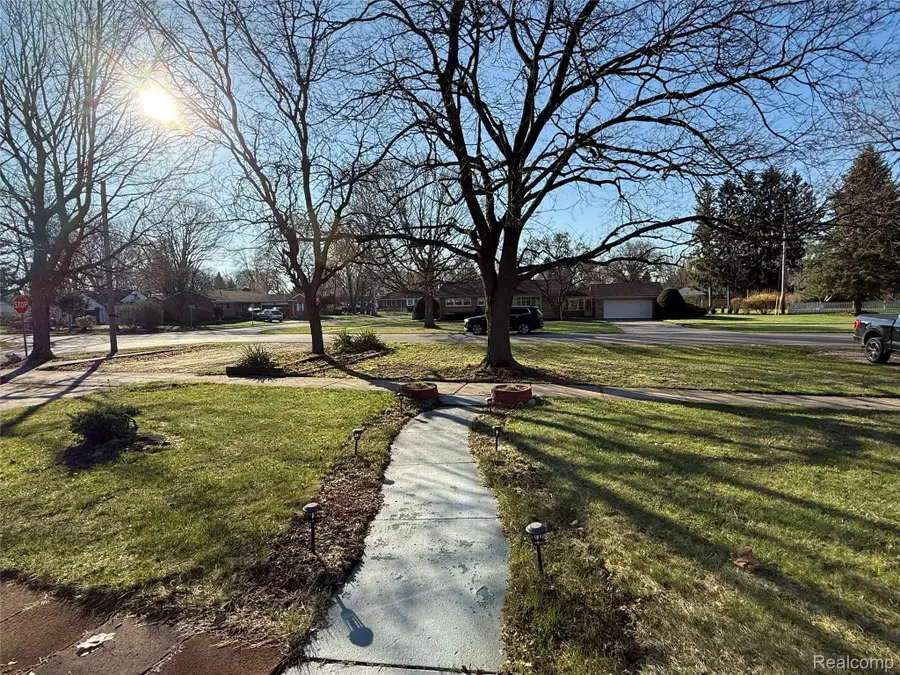 25310 Lyndon, Redford, MI 48239 - #3