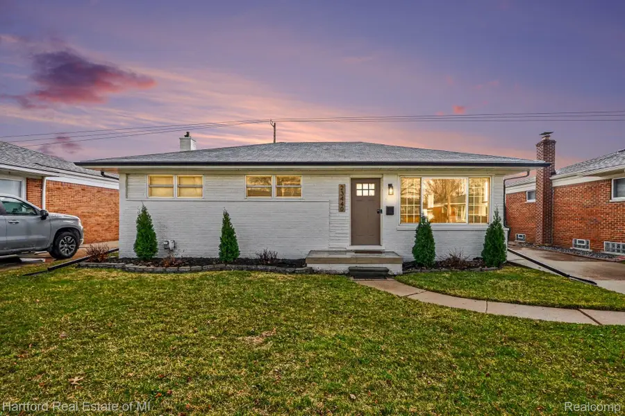 23440 Playview Street, Saint Clair Shores, MI 48082 - #2