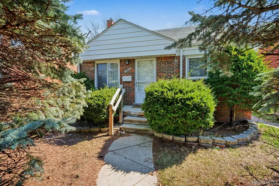 19928 Pierson Street, Detroit, MI 48219 - #2