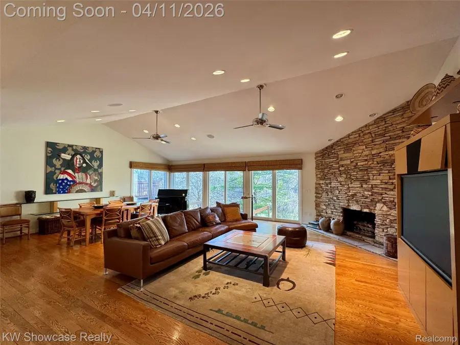 30604 Ramblewood Club Drive, Farmington, MI 48331 - #3