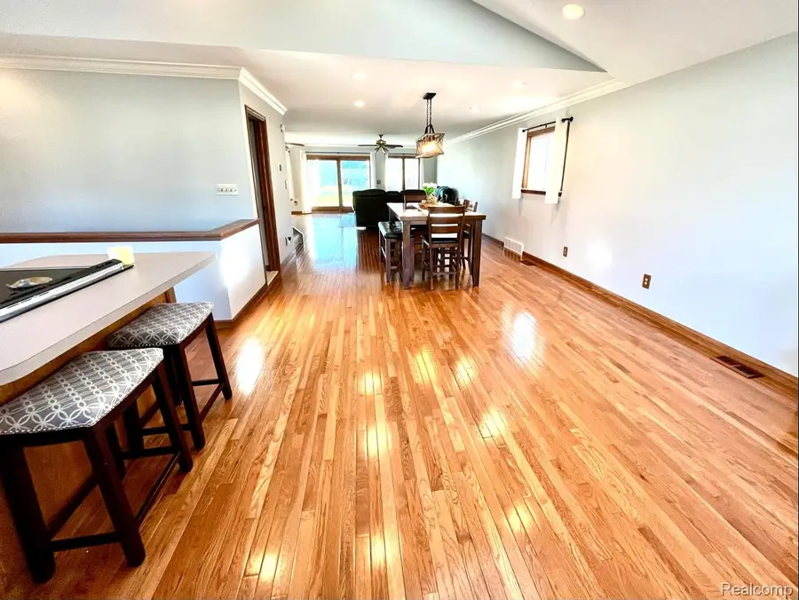 22935 Allor Street, Saint Clair Shores, MI 48082 - #3