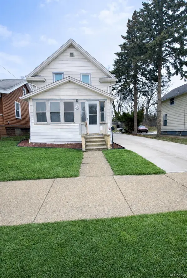 385 Whittemore Street, Pontiac, MI 48342