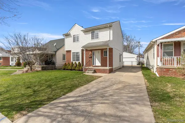 28810 Birchlawn Street, GardenCity, MI 48135