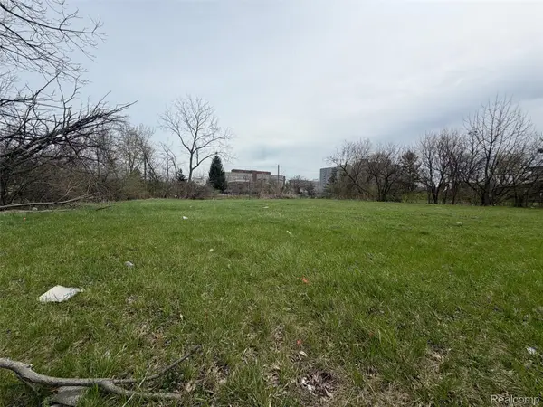 688 Field Street, Detroit, MI 48214