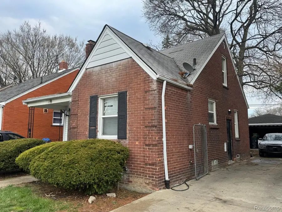 15831 Saratoga Street, Detroit, MI 48205 - #2