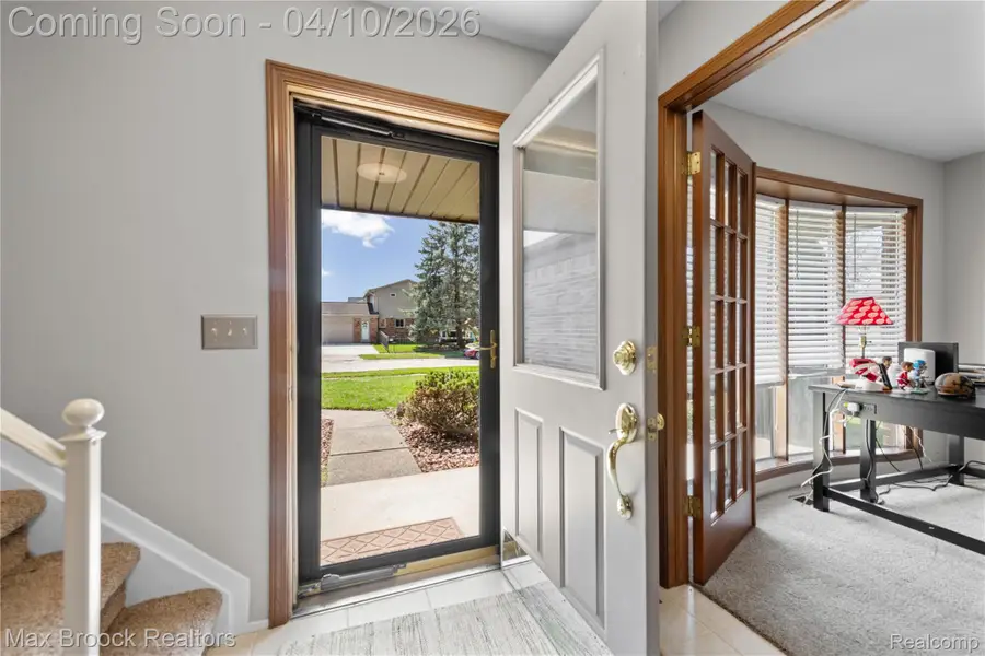 17883 Foxpointe Drive, Clinton Township, MI 48038 - #2