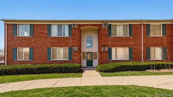 451 Miller Avenue #211, Rochester, MI 48307