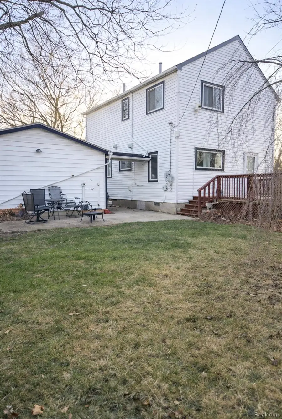 764 White Avenue, Lincoln Park, MI 48146 - #3