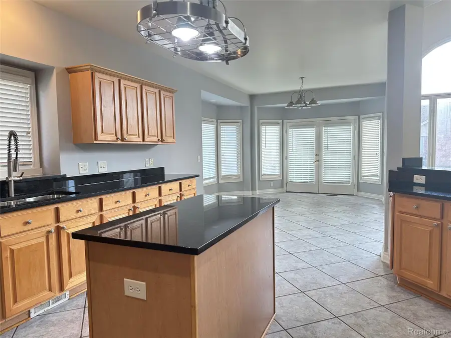 21642 Kendyl Court, Macomb, MI 48044 - #3