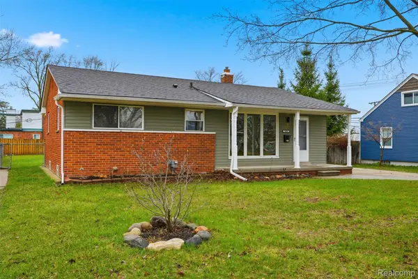 250 S Batchewana Avenue, Clawson, MI 48017