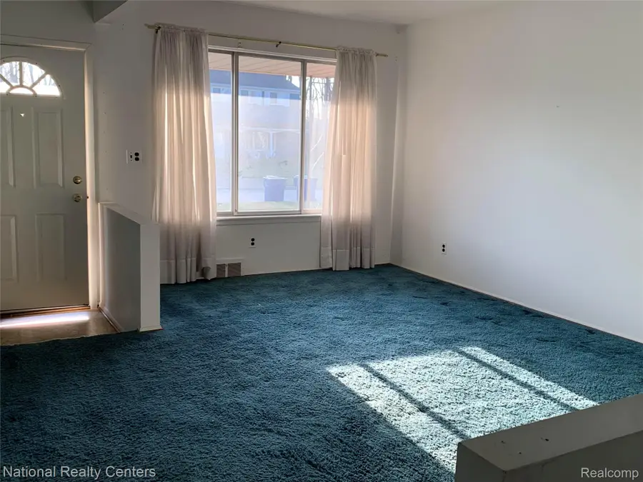 30203 Cousino Drive, Warren, MI 48092 - #2