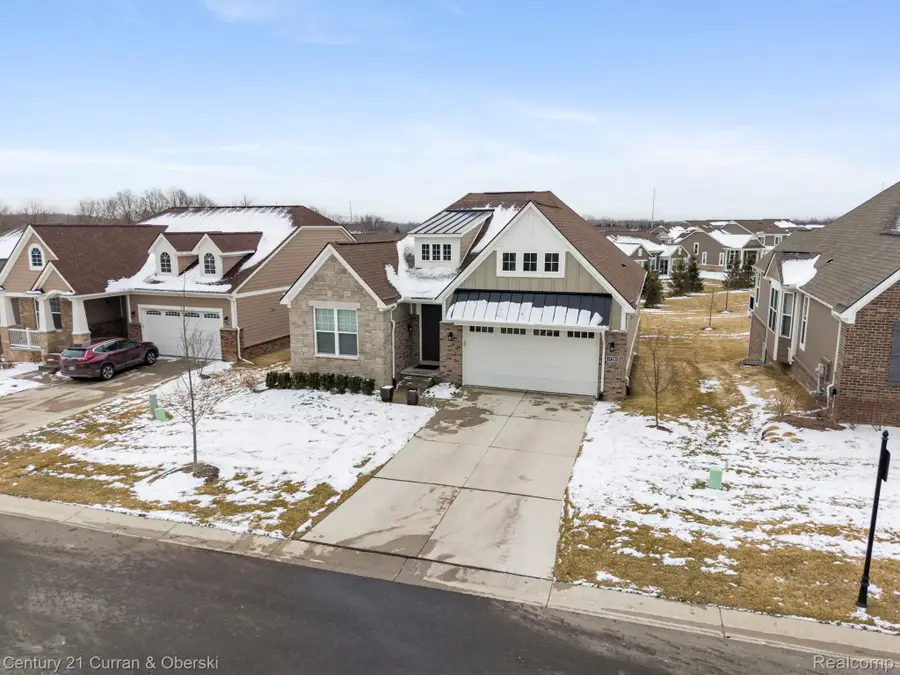 17291 Garden Ridge Lane, Northville, MI 48168 - #3