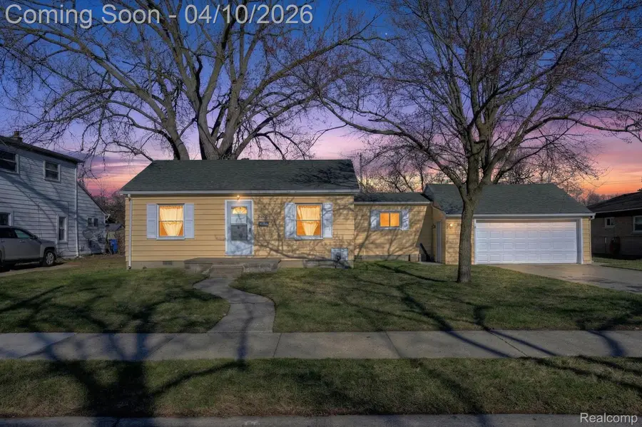 27352 Townley Street, Madison Heights, MI 48071 - #2