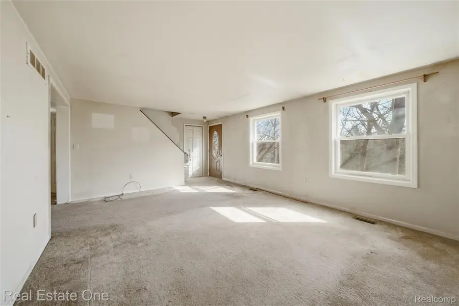 11458 College Avenue, Pinckney, MI 48169 - #3