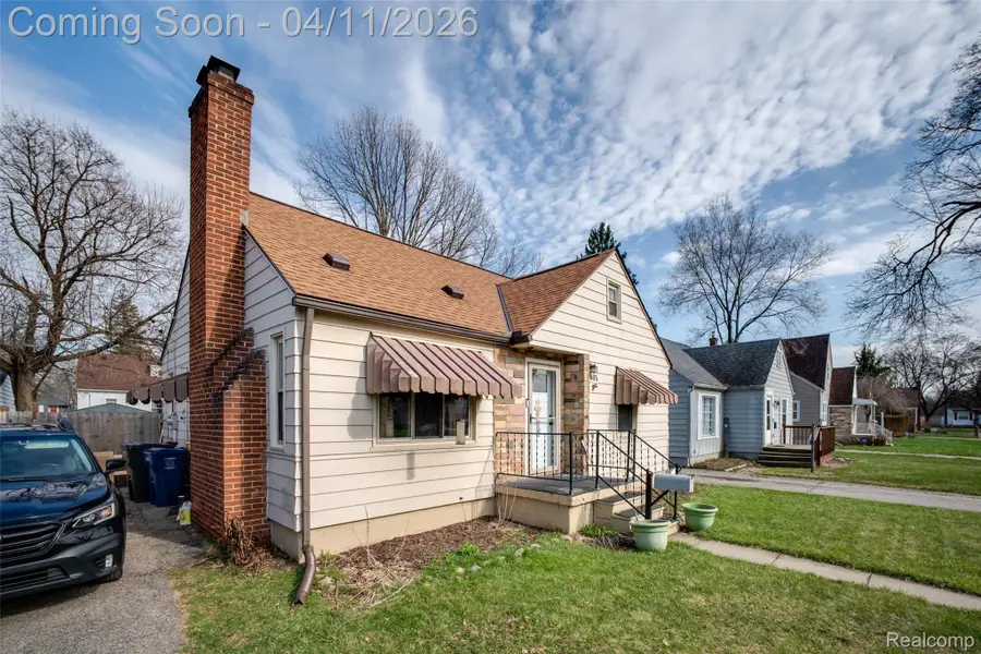 605 S Lynch Street, Flint, MI 48503 - #2