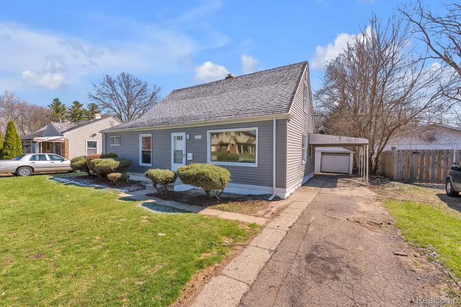 6243 Hunt Street, Romulus, MI 48174 - #2