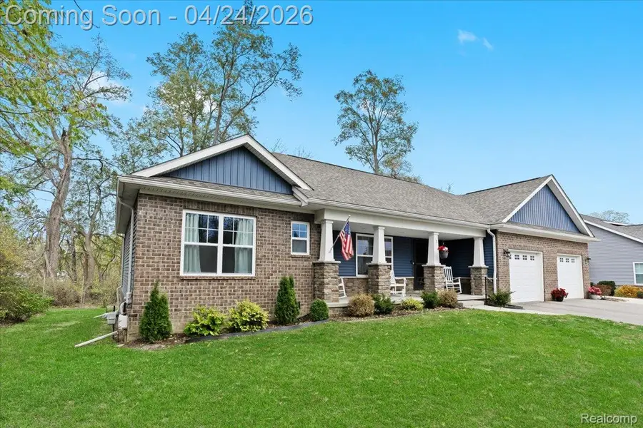 5860 Scenic Bluff Drive, Brighton, MI 48116 - #3