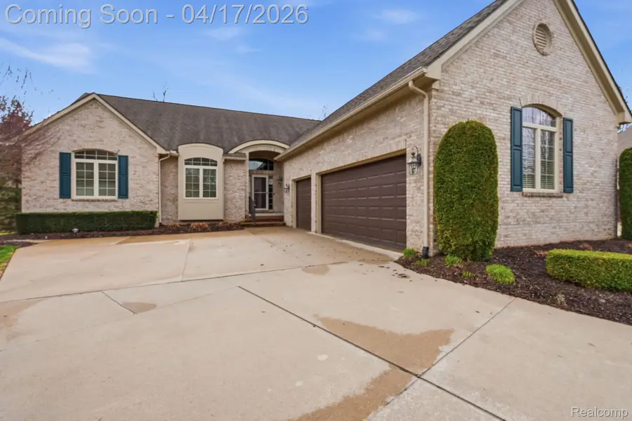 25228 Sutton Court, Novi, MI 48374 - #2