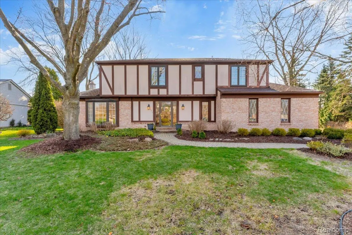 16516 Dundalk Lane, Northville, MI 48168 - #1