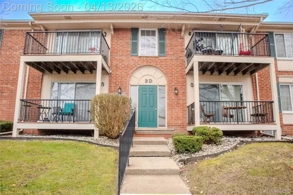 12025 Ina Drive #98, SterlingHeights, MI 48312