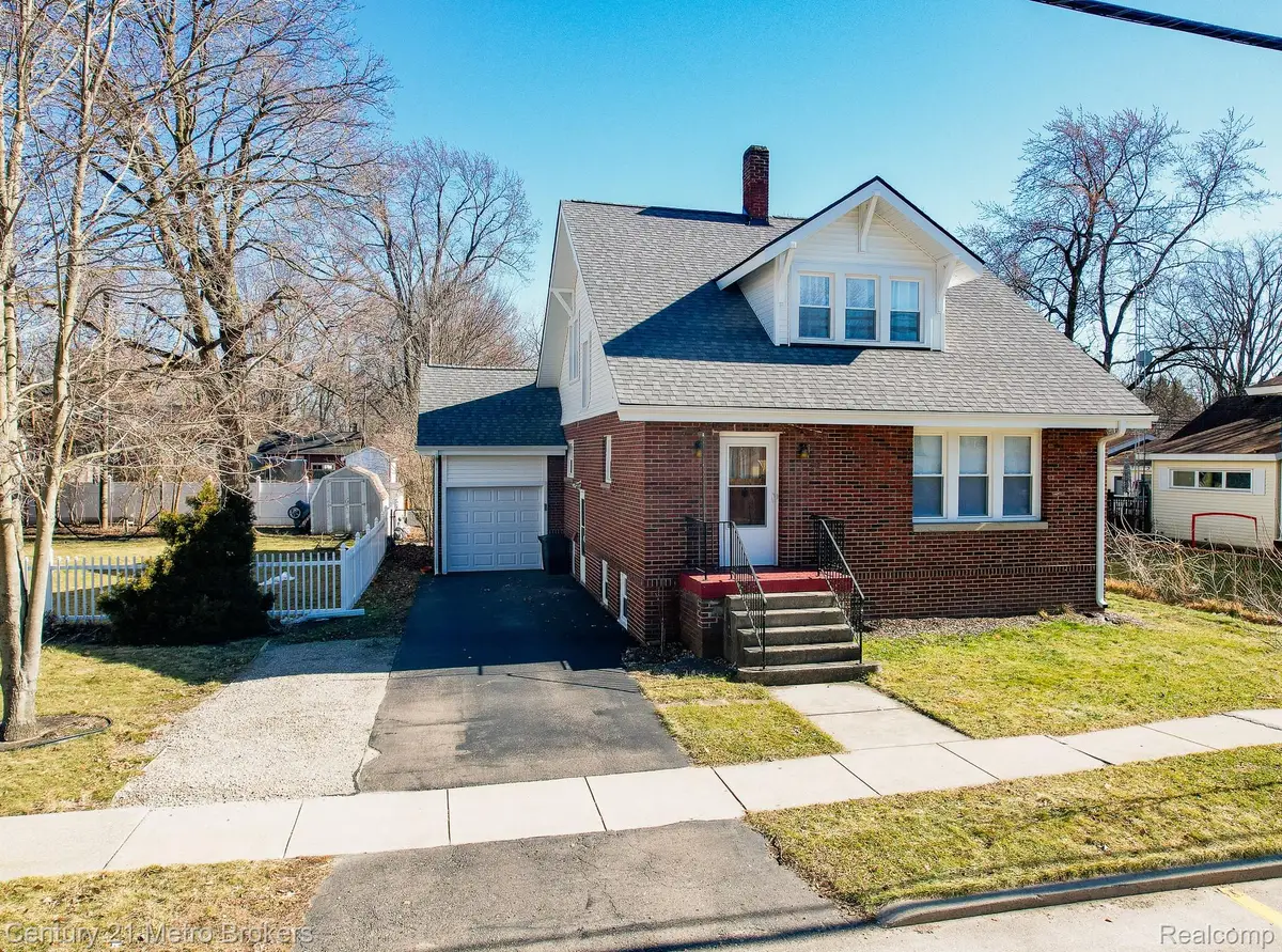 4727 Pine Street, Columbiaville, MI 48421 - #1