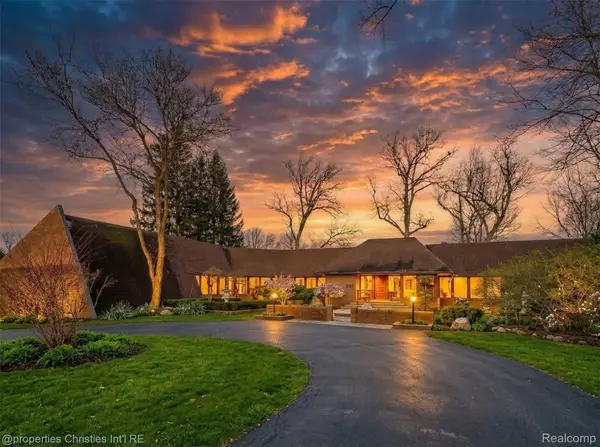 291 Barden Road, BloomfieldHills, MI 48304