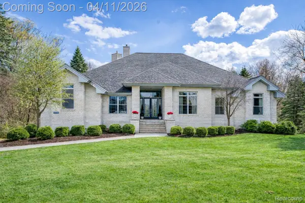 7417 Steeplechase Court, Saline, MI 48176